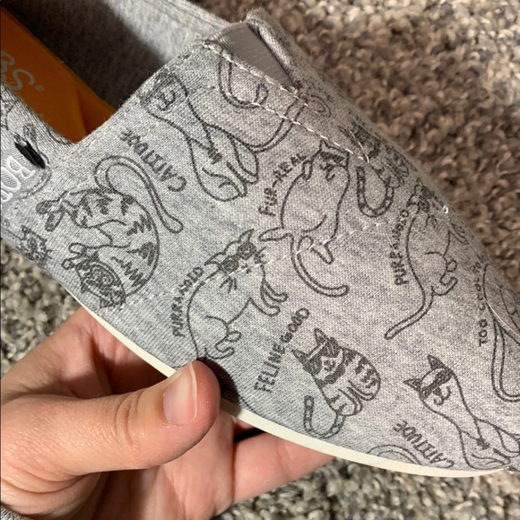 Skechers by BOBs Gray Memory Fam Slip-On Shoes with Cat Print Sz 6.5 New - Picture 9 of 10